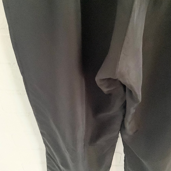 Aritzia Babaton Dress Pants Trousers High Waist Darted Silky Black Pockets 6 - Picture 12 of 16